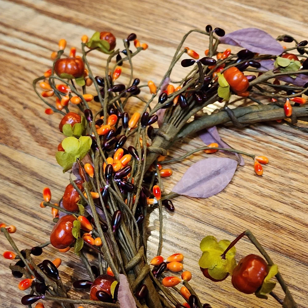 Autumn Wreath With Berries, Leaves and Tiny Pumpkins 10